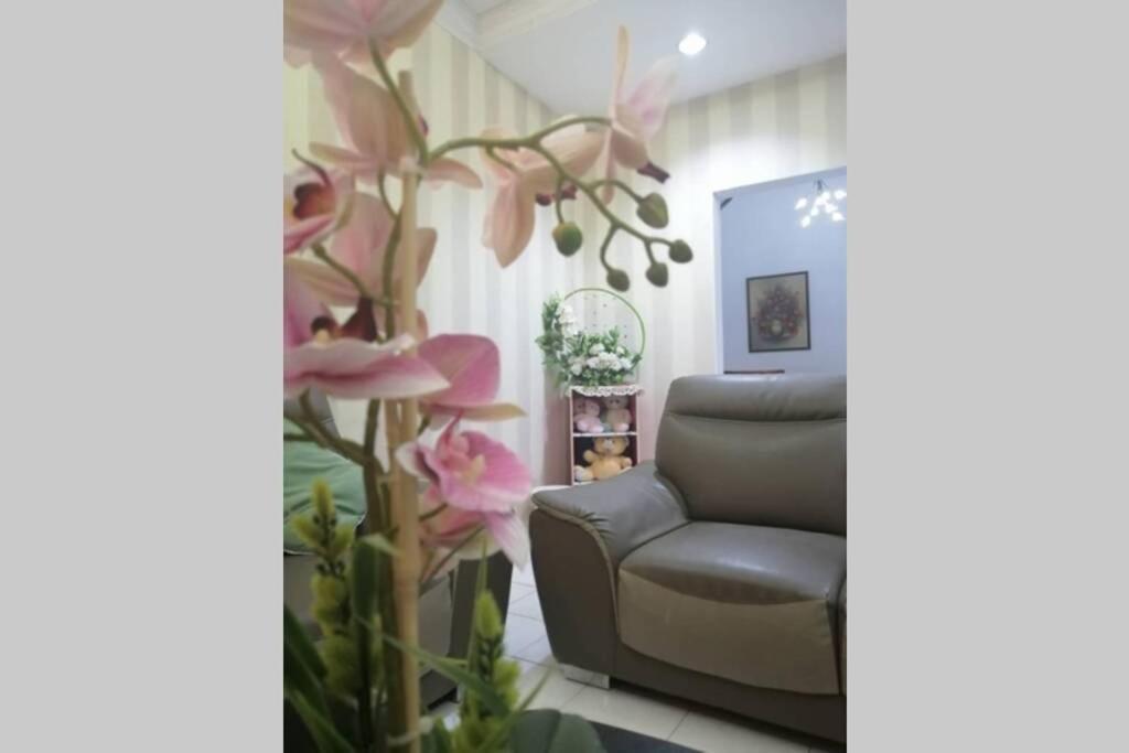 Orked Aeridina Homestay Puchong Εξωτερικό φωτογραφία
